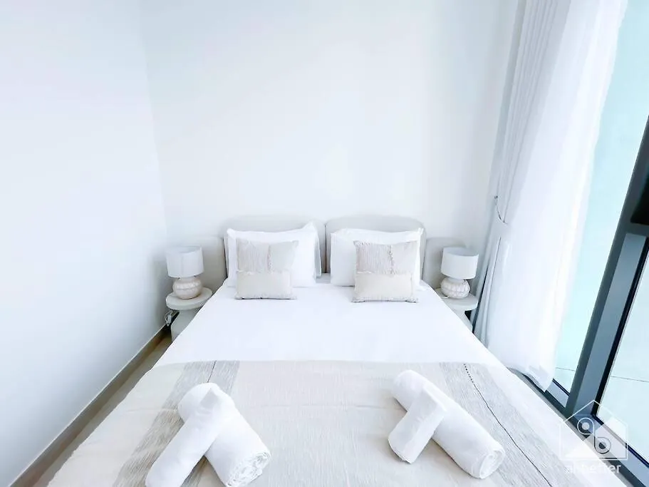 Elegant & Spacious 1Bedroom With Balcony Dubaj