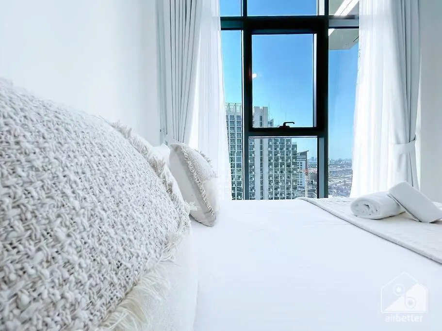 Elegant & Spacious 1Bedroom With Balcony Dubaj